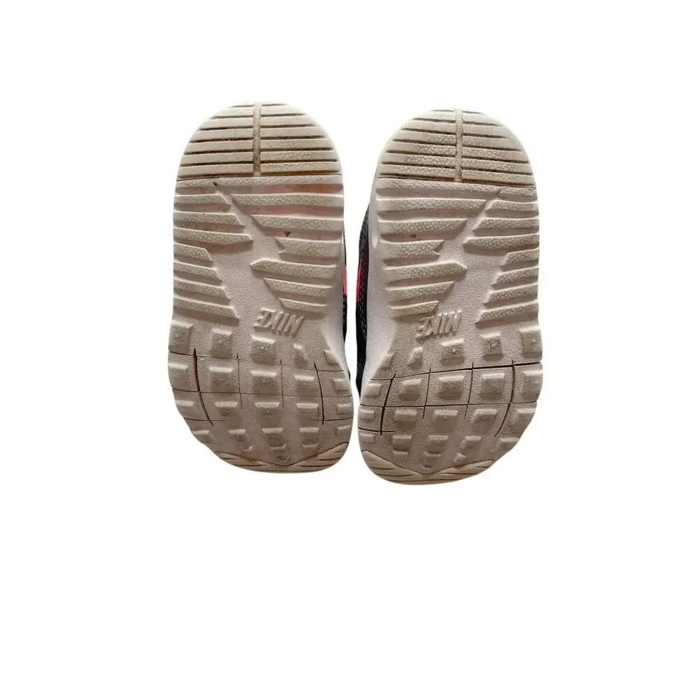 Nike Air Max Thea Sneakers Size 5c